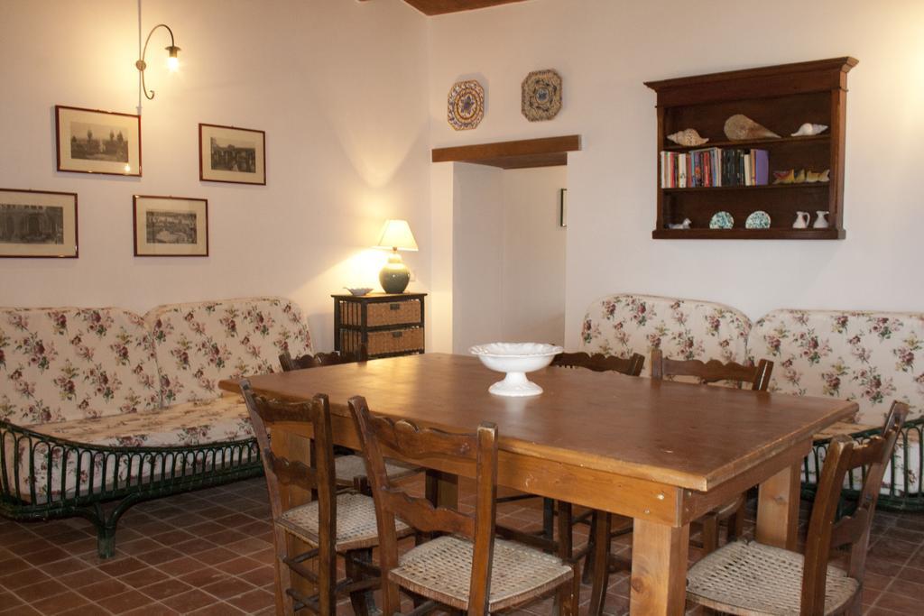 Holiday home Agosud Casa Vacanze *
